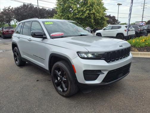 2023 Jeep Grand Cherokee Altitude