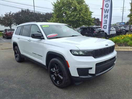 2022 Jeep Grand Cherokee L Laredo