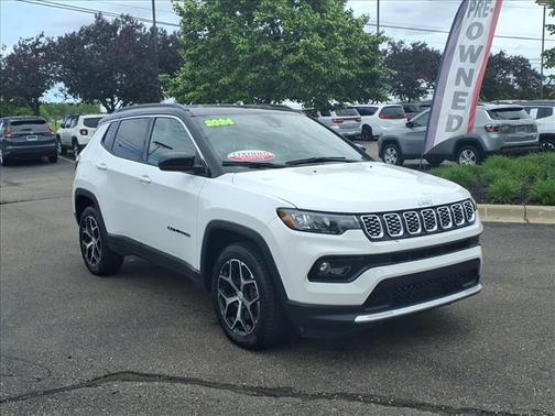 Bright White Clearcoat 2024 Jeep Compass Limited