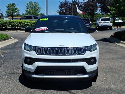 Bright White Clearcoat 2024 Jeep Compass Limited