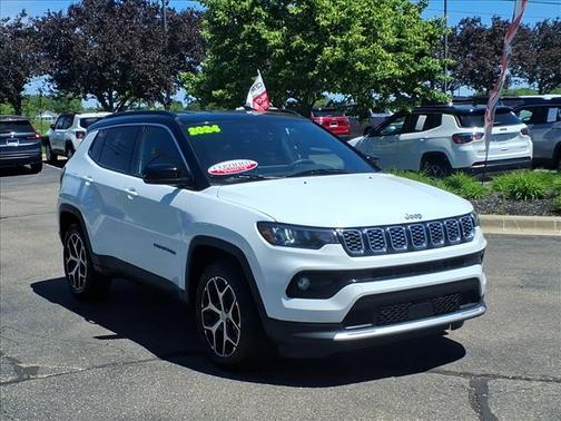 Bright White Clearcoat 2024 Jeep Compass Limited