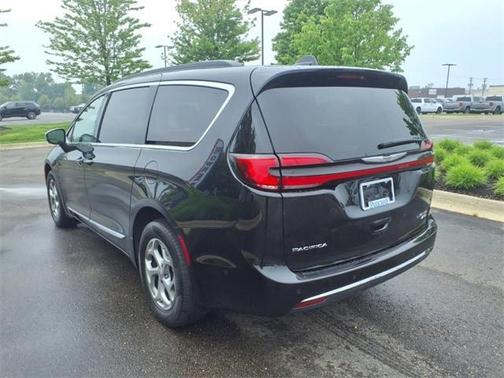2022 Chrysler Pacifica Limited