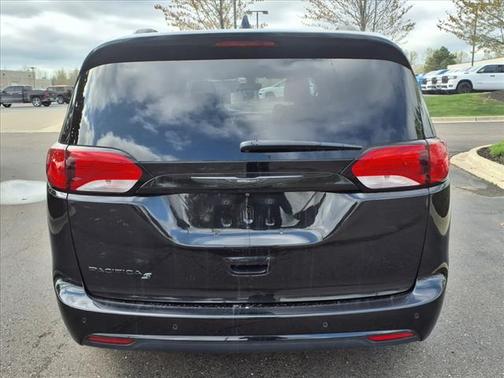 2018 Chrysler Pacifica Touring-L Plus