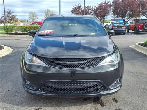 2018 Chrysler Pacifica Touring-L Plus
