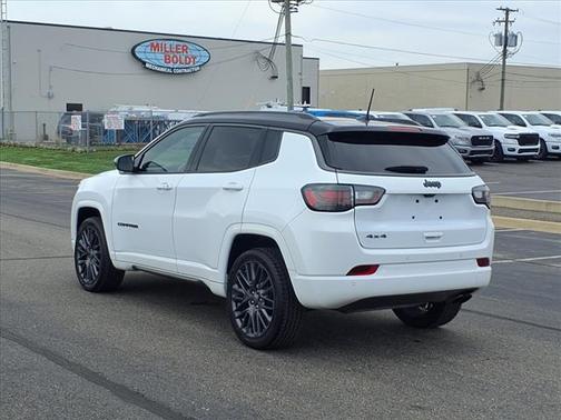 2022 Jeep Compass Altitude