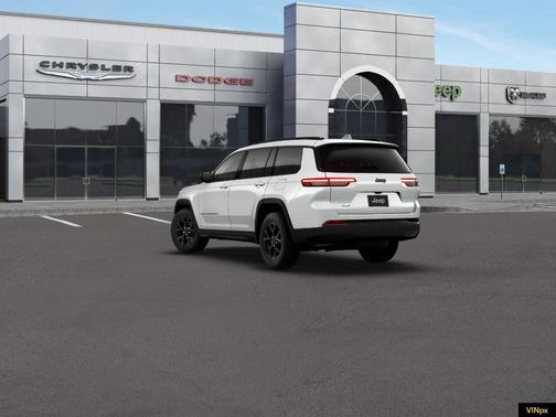 Silver Zynith 2026 Jeep Grand Cherokee L Laredo
