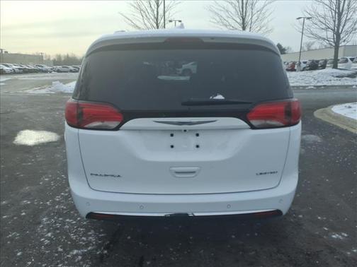 2020 Chrysler Pacifica Limited