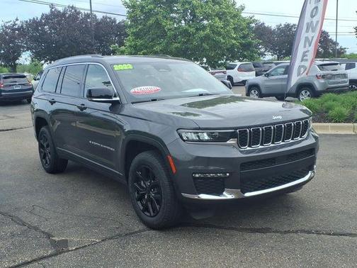 Metallic 2023 Jeep Grand Cherokee L Limited