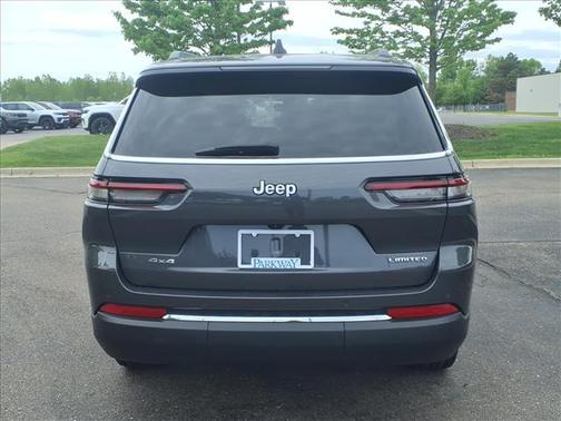 Metallic 2023 Jeep Grand Cherokee L Limited
