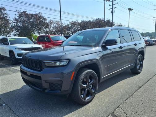 2023 Jeep Grand Cherokee L Laredo