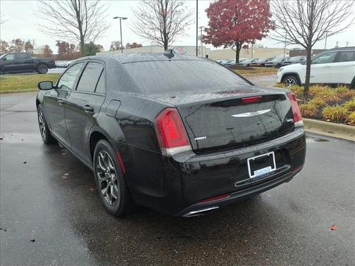 2018 Chrysler 300 S
