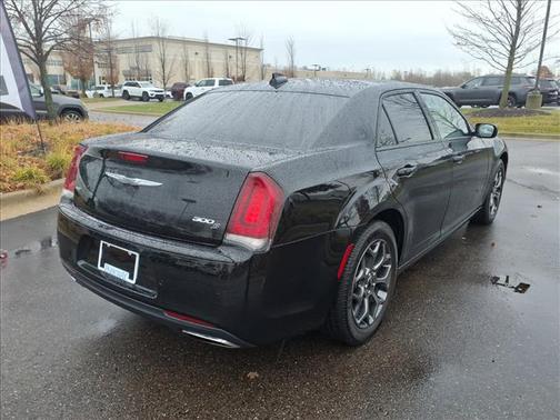 2018 Chrysler 300 S
