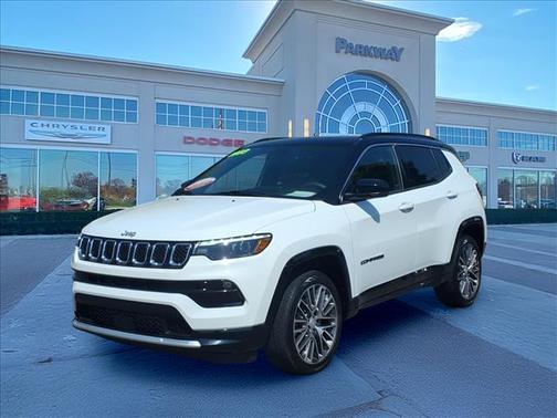 Bright White Clearcoat 2023 Jeep Compass Limited