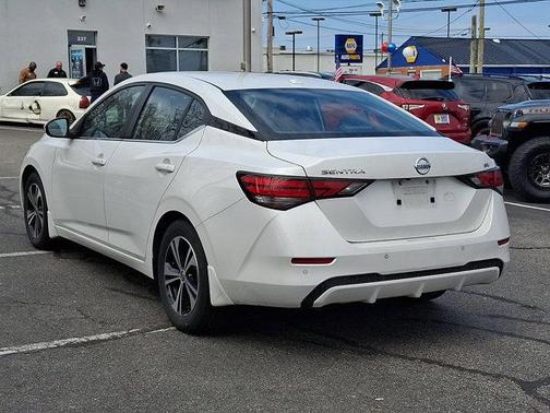 Aspen White TriCoat Pearl 2022 Nissan Sentra SV