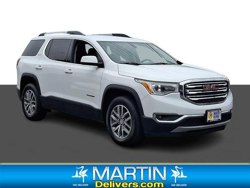 Summit White 2017 GMC Acadia SLE-2