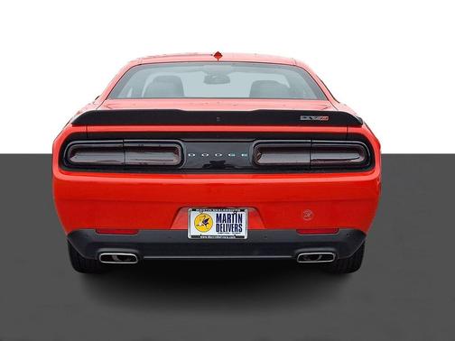 Go Mango 2023 Dodge Challenger SXT