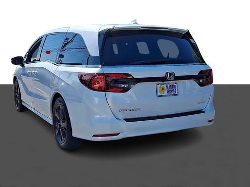 Platinum White Pearl 2024 Honda Odyssey Sport