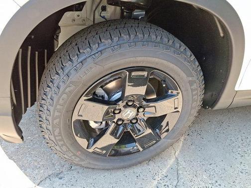 2025 Honda Ridgeline Black
