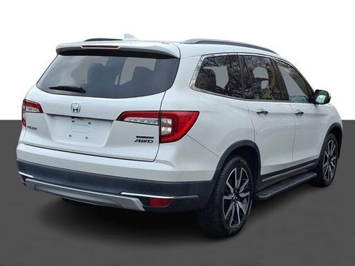 2020 Honda Pilot Touring 8-Passenger
