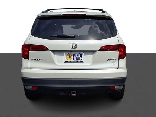 White Diamond Pearl 2017 Honda Pilot EX-L
