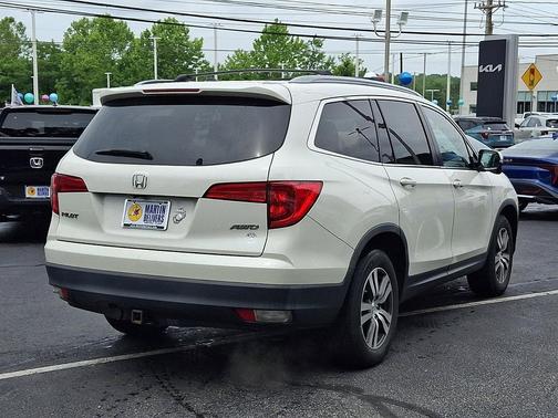 White Diamond Pearl 2017 Honda Pilot EX-L