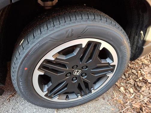 Modern Steel Metallic 2026 Honda Pilot Touring 8-Passenger