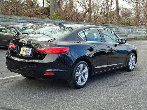 2013 Acura ILX 2.0L w/Premium Package