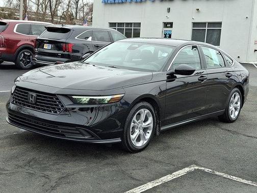 2025 Honda Accord LX 1.5T