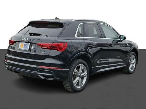 2022 Audi Q3 45 S line Premium Plus