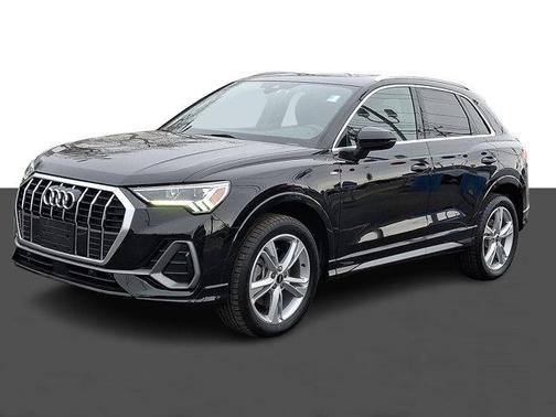 2022 Audi Q3 45 S line Premium Plus