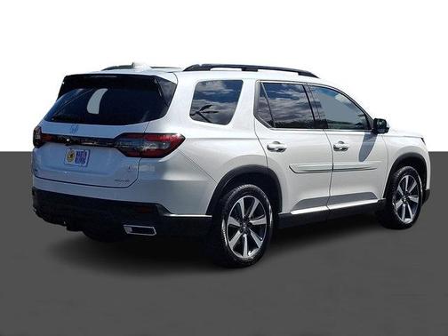 Platinum White Pearl 2024 Honda Pilot Elite