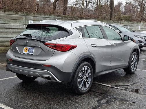 2018 INFINITI QX30 Premium
