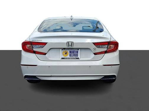 Platinum White Pearl 2021 Honda Accord EX-L 1.5T