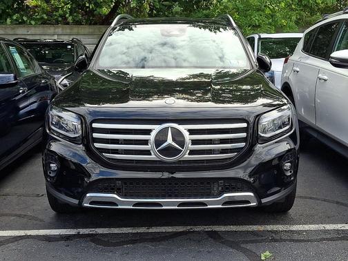 Black 2024 Mercedes-Benz GLB 250 4MATIC