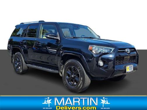 Midnight Black Metallic 2020 Toyota 4Runner SR5 Premium