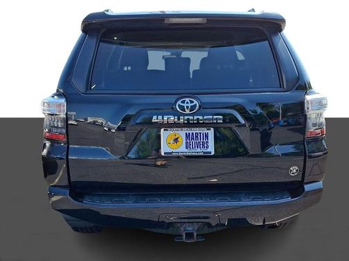 Midnight Black Metallic 2020 Toyota 4Runner SR5 Premium