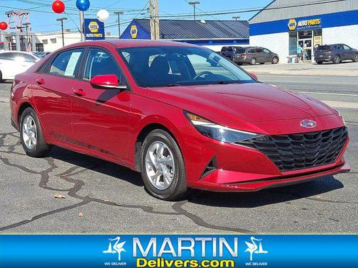 2023 Hyundai ELANTRA SE