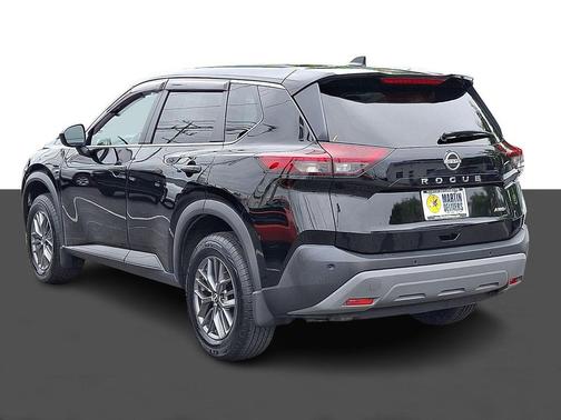 Super Black 2022 Nissan Rogue S