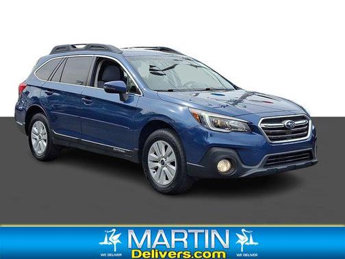 Abyss Blue Pearl 2019 Subaru Outback 2.5i Premium