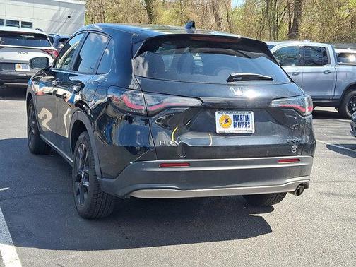 Crystal Black Pearl 2023 Honda HR-V AWD Sport