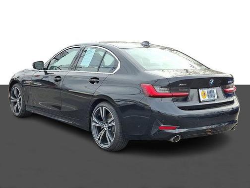 2021 BMW 330 xDrive