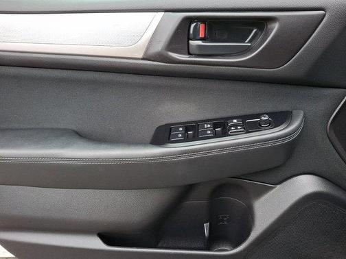 2017 Subaru Outback 2.5i