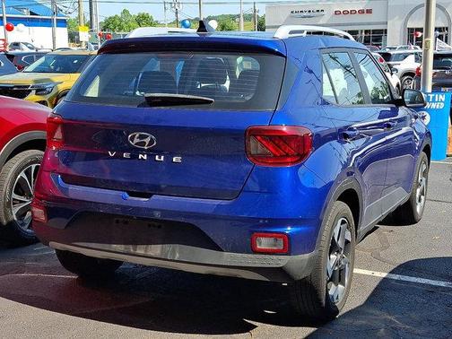 2022 Hyundai VENUE Limited