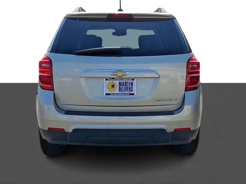 Champagne Silver Metallic 2016 Chevrolet Equinox LT