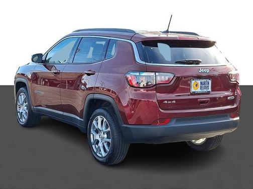 2022 Jeep Compass Latitude Lux