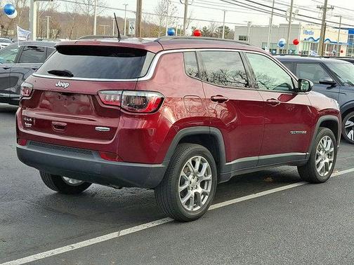 2022 Jeep Compass Latitude Lux