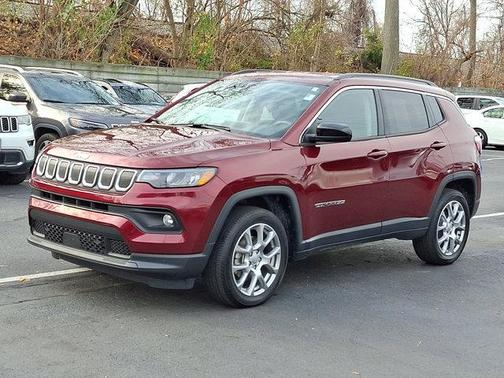 2022 Jeep Compass Latitude Lux