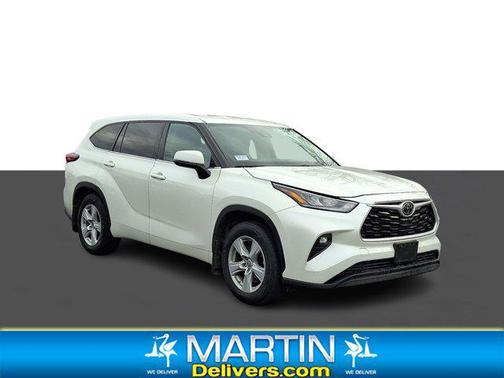 2020 Toyota Highlander LE