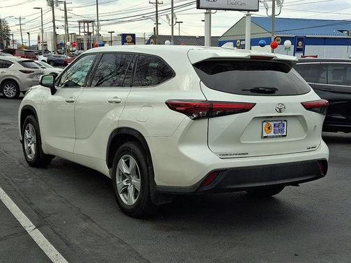 2020 Toyota Highlander LE
