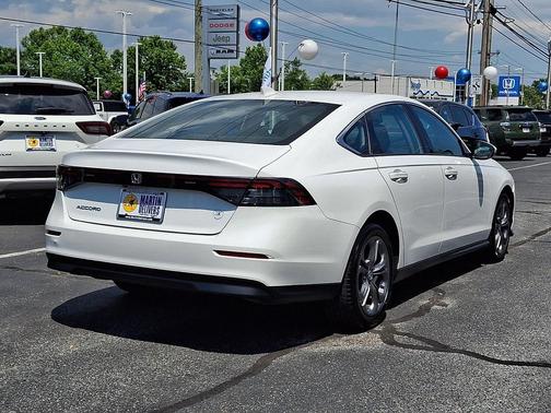 Platinum White Pearl 2024 Honda Accord EX